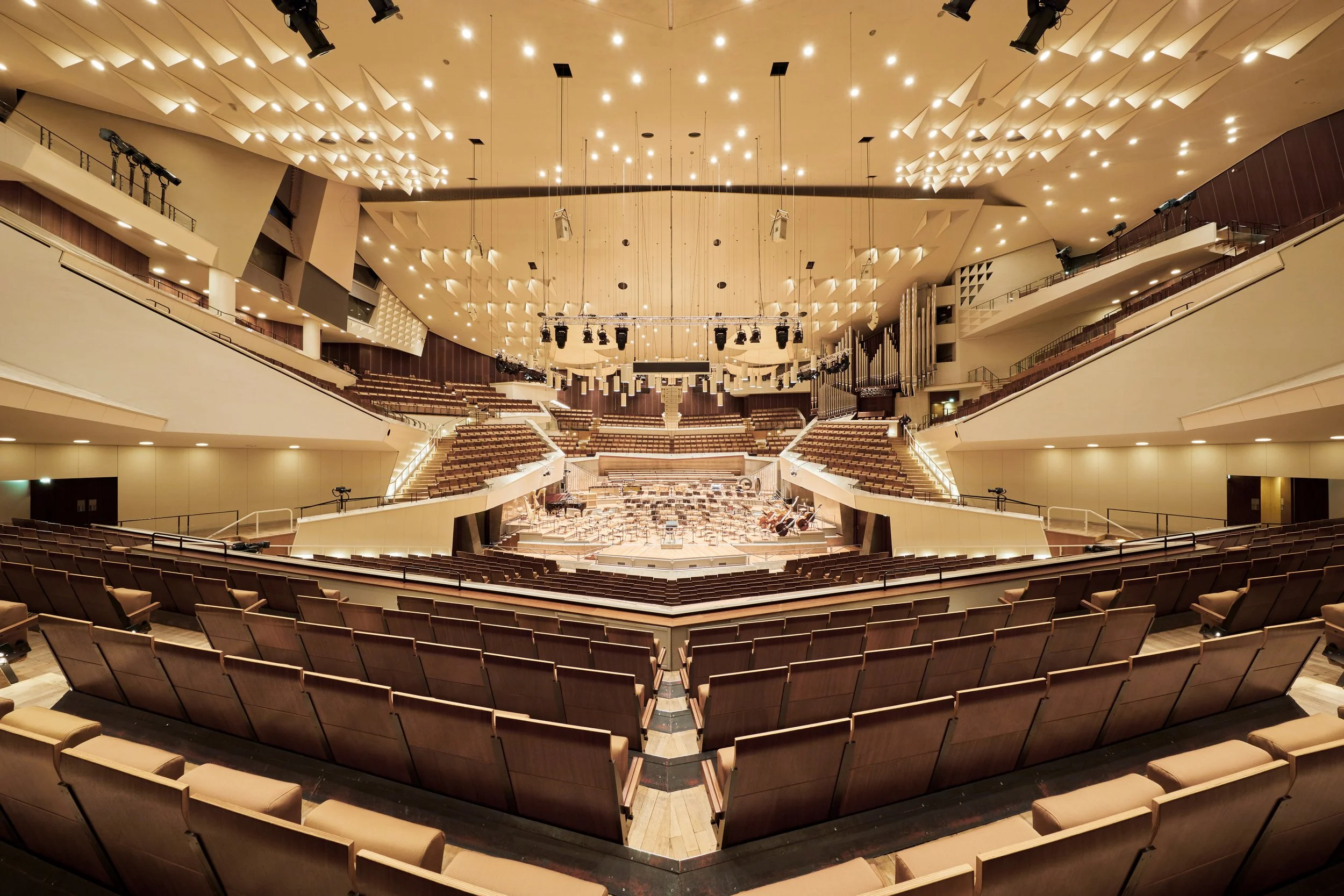 Sir Simon Rattle, Chamber Orchestra of Europe | Berlin