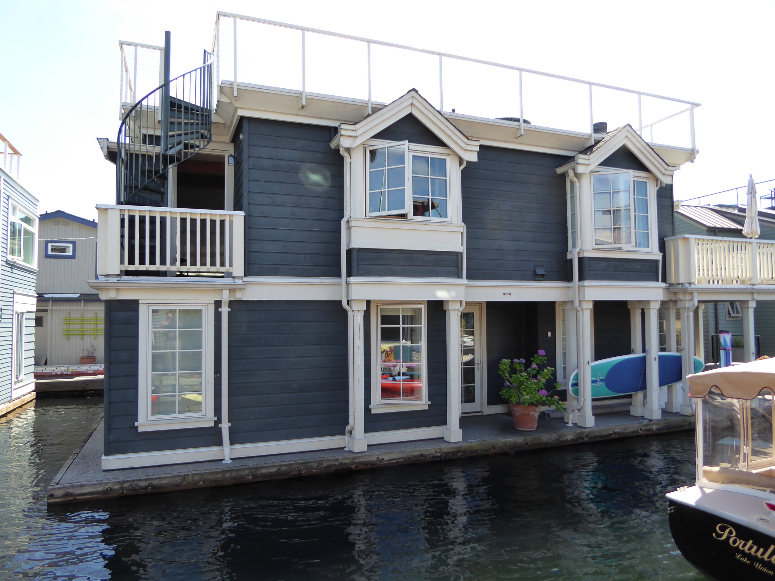 1- Exterior Painting - Lake Union House Boat - 2016-06-29 14.47.38.jpg