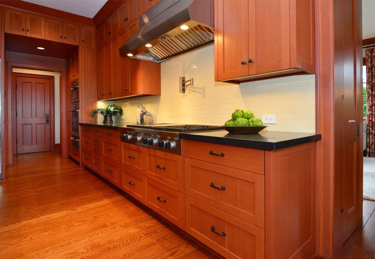 kitchen-cabinets.jpg