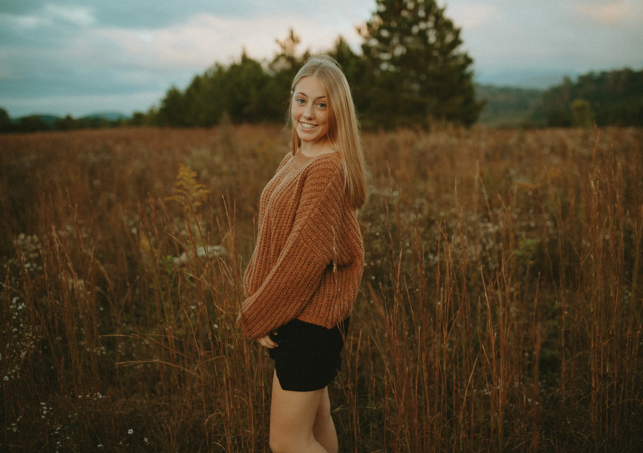 Anne Marie Lessig - Senior Session - Ellijay, GA