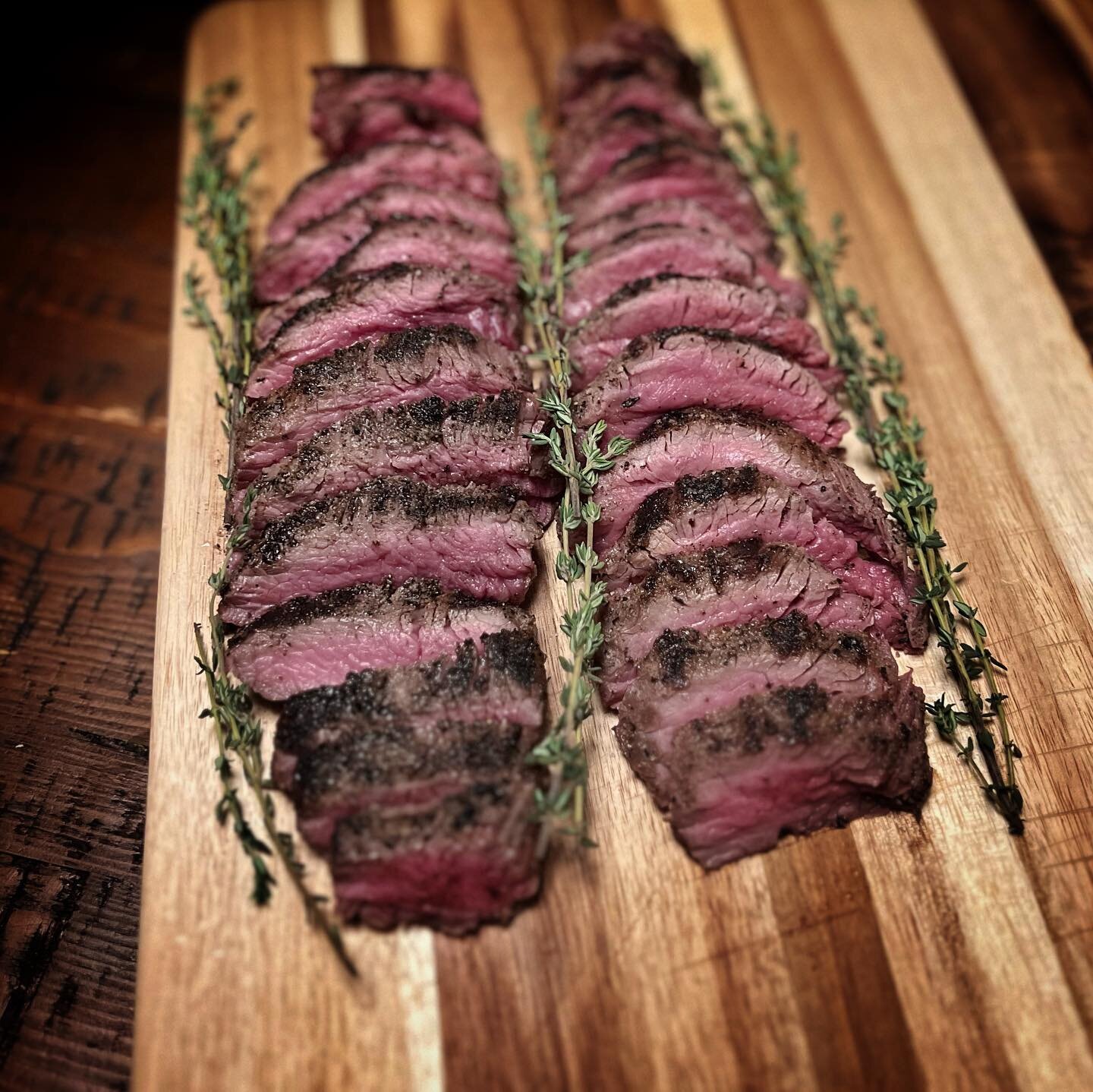 Sous Vide &amp; Seared Beef Petit Tender aka Bistro Filet. 133 degrees w/ @spiceology SPG, Fresh Thyme &amp; @stbrigidscreamery Butter for the win! Seared on the @webergrillsca G2 w/ @grillgrates. Protein: @butchersofdistinction 
.
.
.
. 
#weberambas