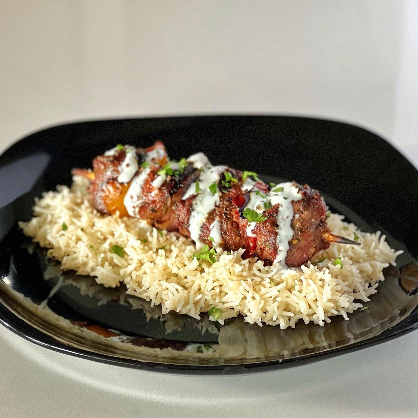 Grilled Lamb &amp; Veggie Skewer w/ Homemade Feta &amp; Tzatziki Sauce &amp; Greek Rice.
.
Grill: @webergrillsca G2
Rub: @spiceology Greek Freak
.
. 
.
#weberambassador #weberpartner #barbecue #lamb #bbq #bbqlife #bbqporn #carnivore #instagood #weber