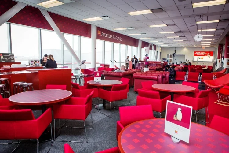 20141208_CIBC_AventuraLounge_0012-1024x683.jpg.webp