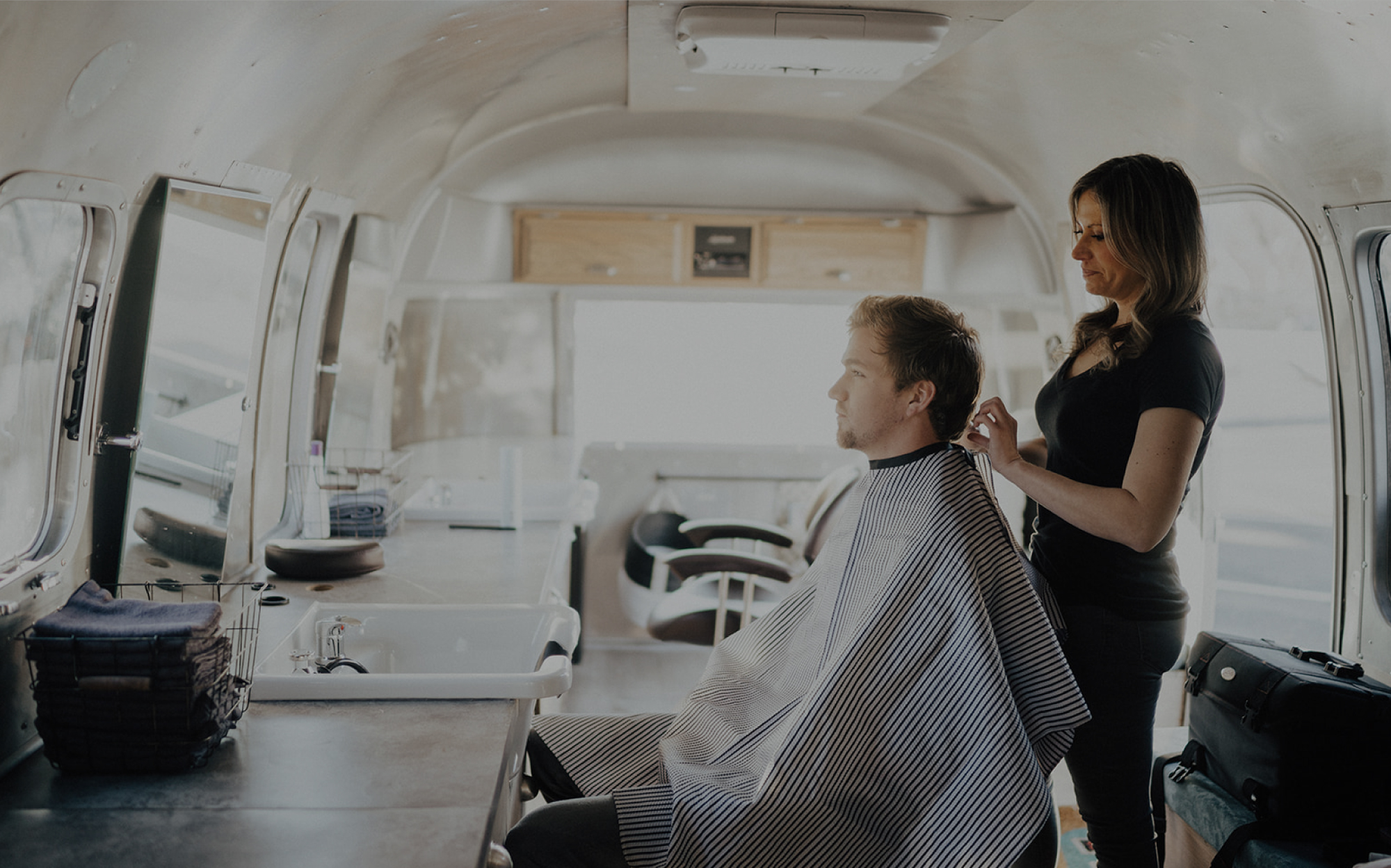 Find a mobile hair stylist or barber near you