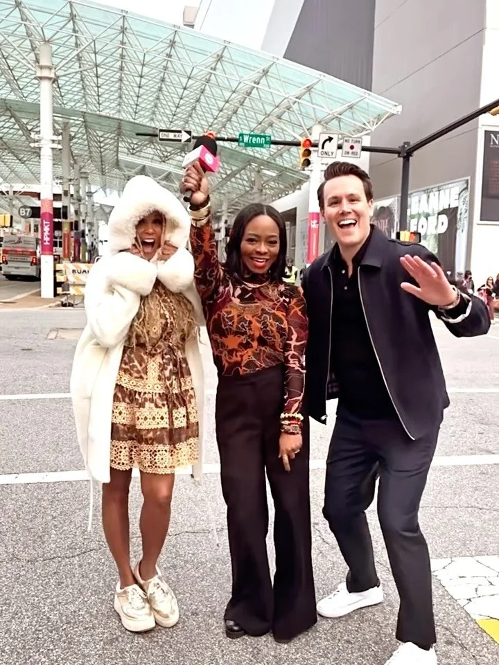 This post is about friendships&hellip; 🖤 
The friends who become collaborators, the mentors who pour into you, and the new connections that remind you why community matters so much in this industry.

I&rsquo;m so grateful for the laughter, the inspi