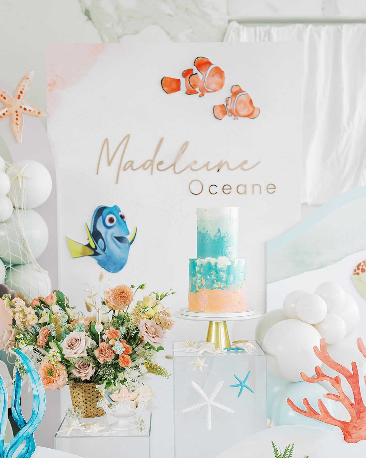 Wishing I was at the beach... Like Hawaii... Right about meow!!! A really cute and whimsy Ocean themed Disney inspired party for this little babes bday - styled to perfection by @paperlattes! I think this is one of the cutest ocean theme parties I ha