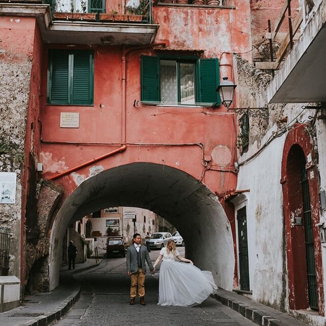 An oldie but a goodie 💕✨😘. Who wants to get married in Italy? 🤗