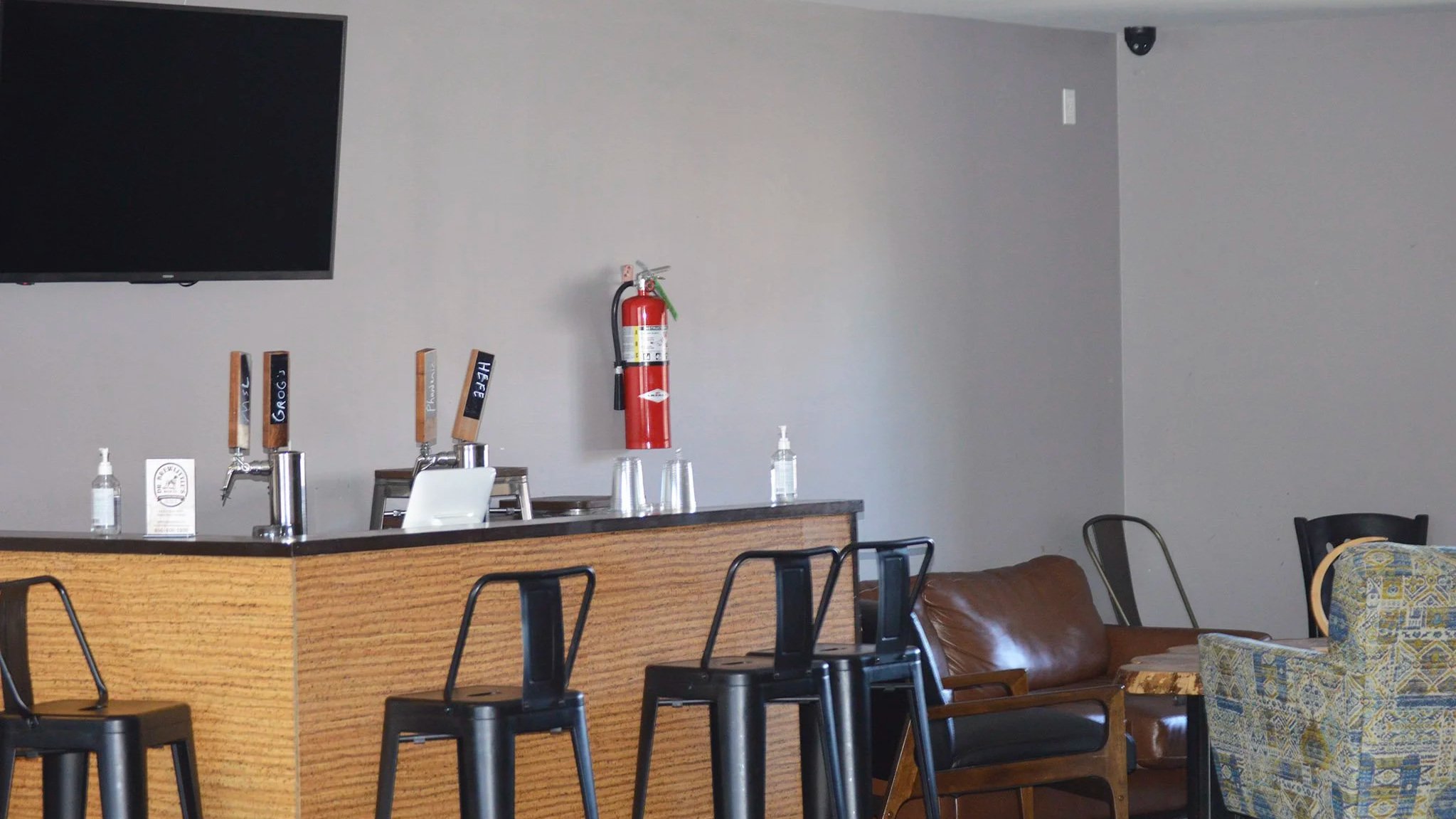 Upstairs-1-.jpg