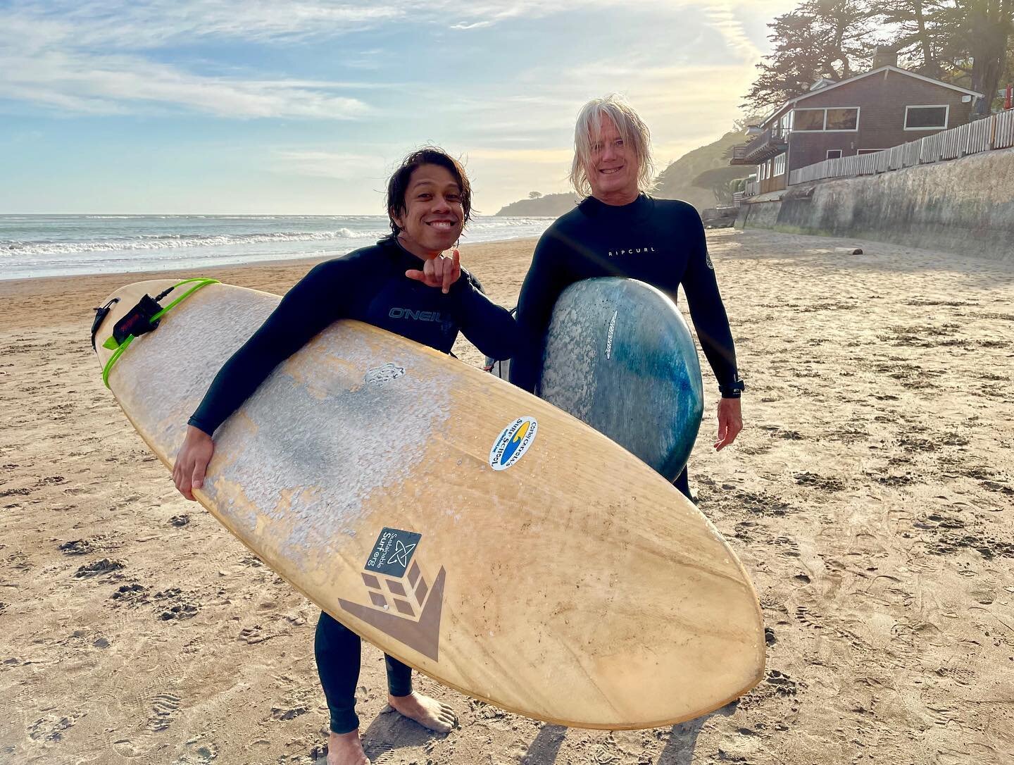 Fun Sunday sesh with one of my original surf buddies, @the.dress.maker, back in the Bay from San Diego for a visit. Plus a flashback from 2014. #california #westmarin #surf #surfing