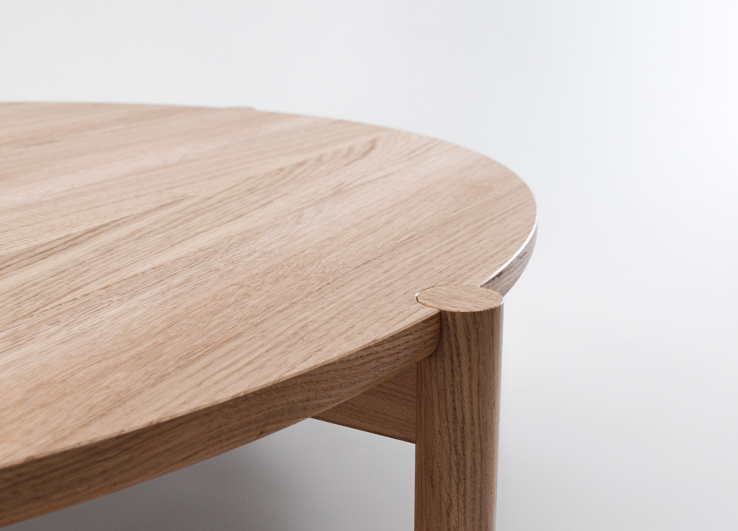 EVIS_Multitude Coffee Table Oak 1200d_C004.jpg