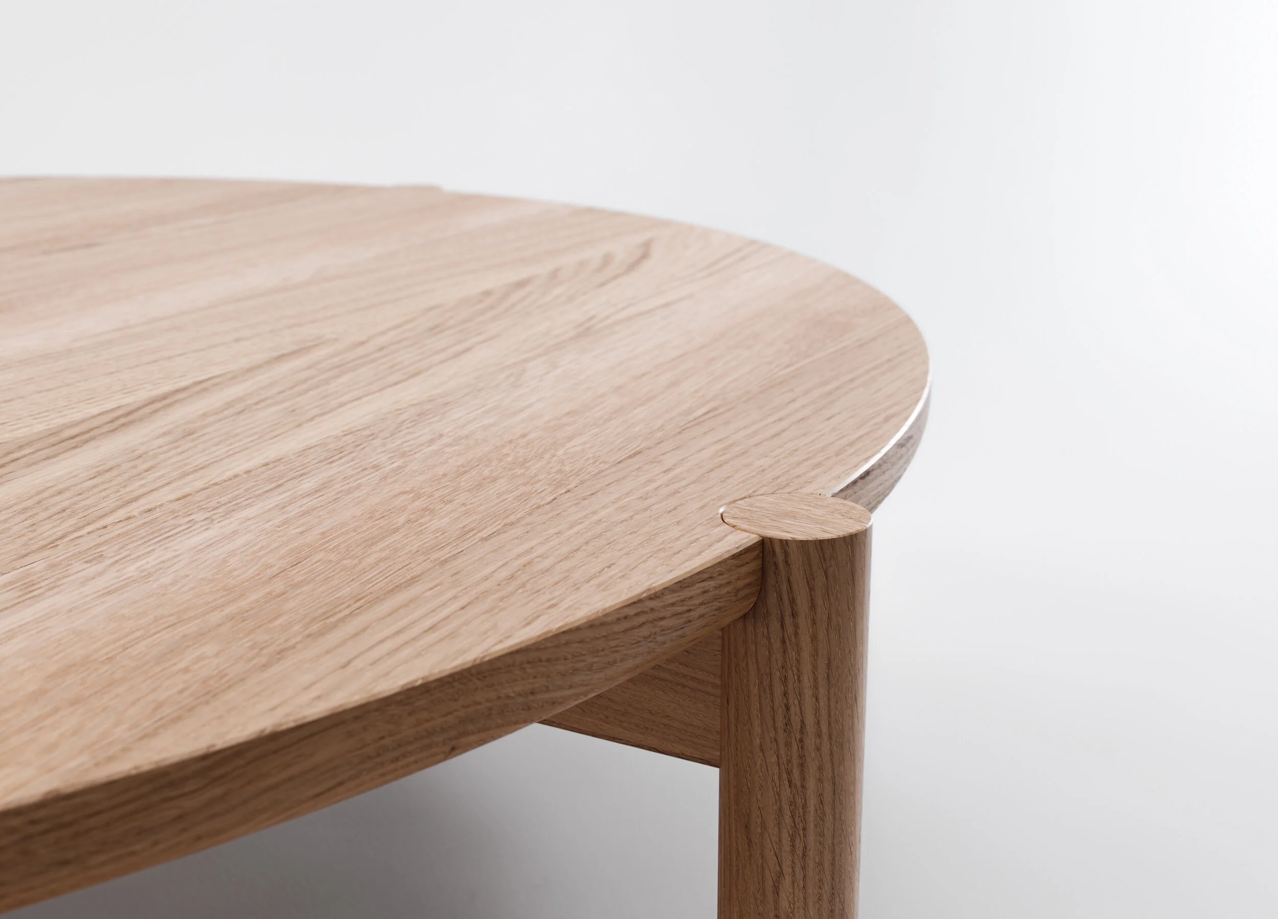 EVIS_Multitude Coffee Table Oak 1200d_C004.jpg