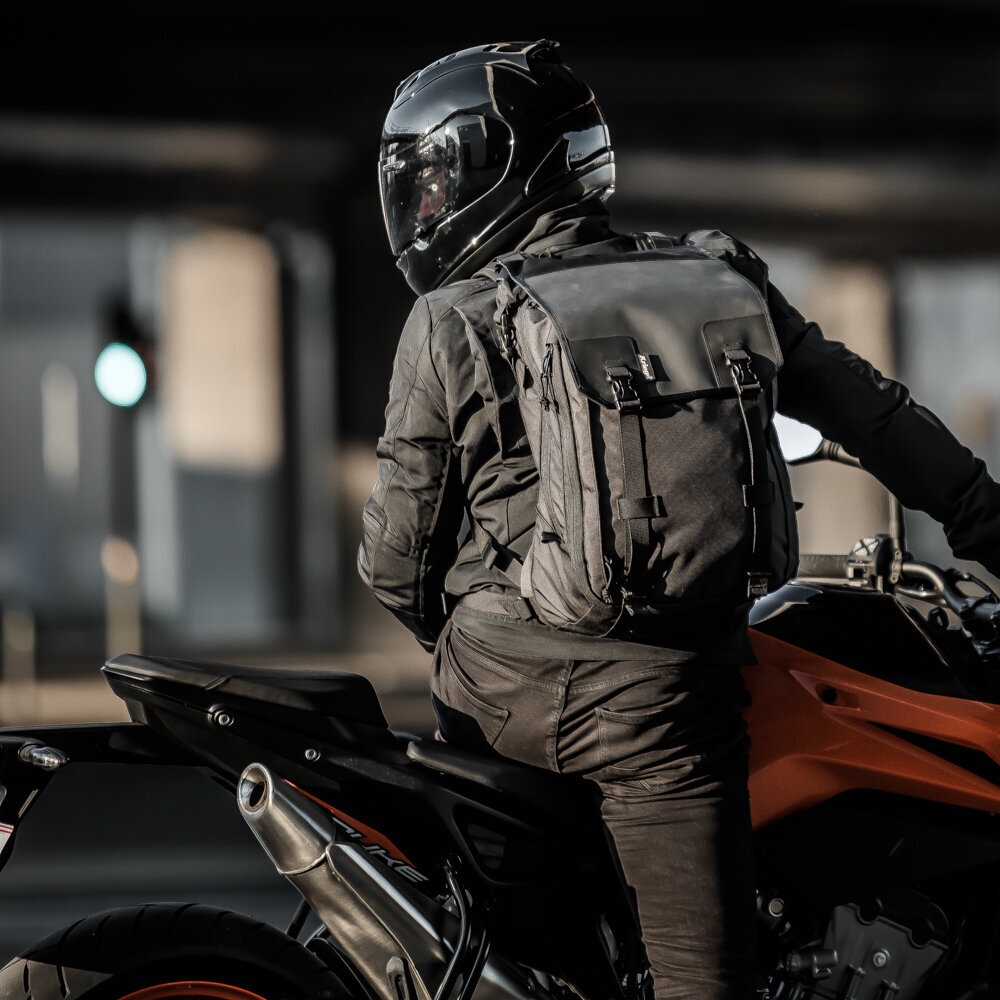 kriega-max28-life3.jpg
