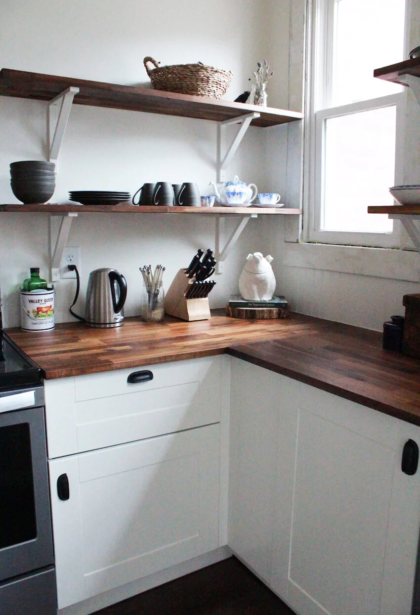 Kitchen_02.jpg