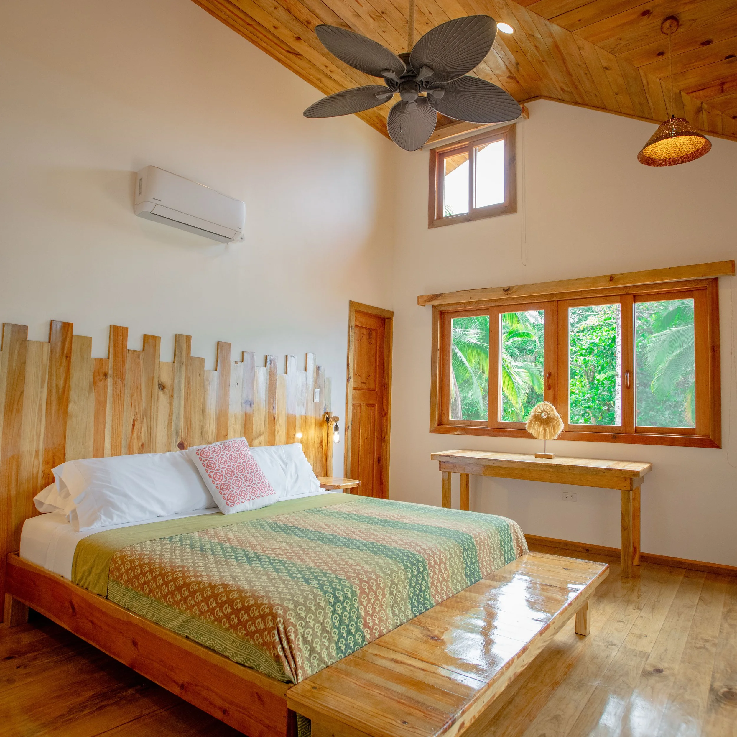 1m master bed 1.jpg