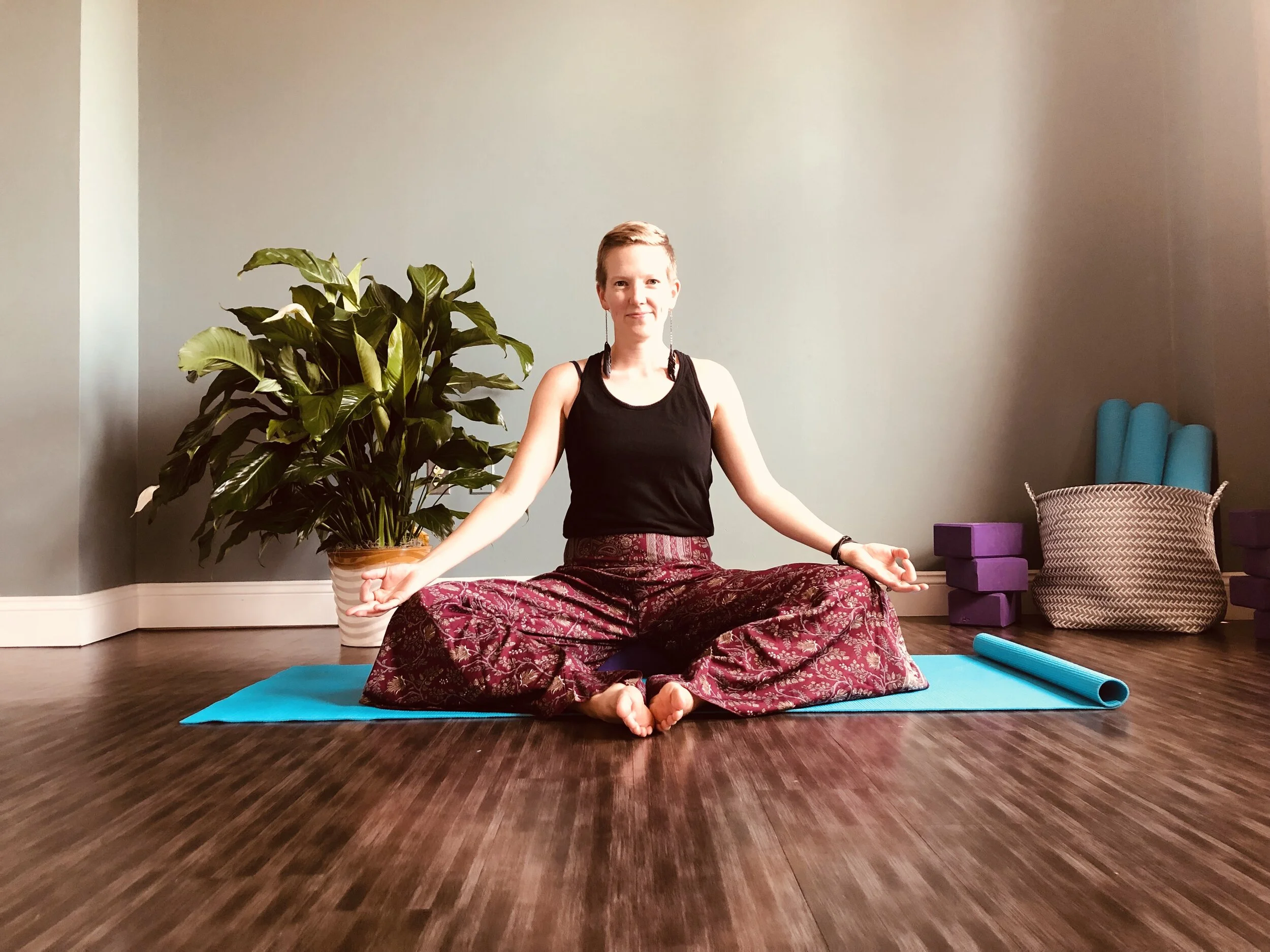 Lunchtime Meditation &amp; Seated Yoga Live Online