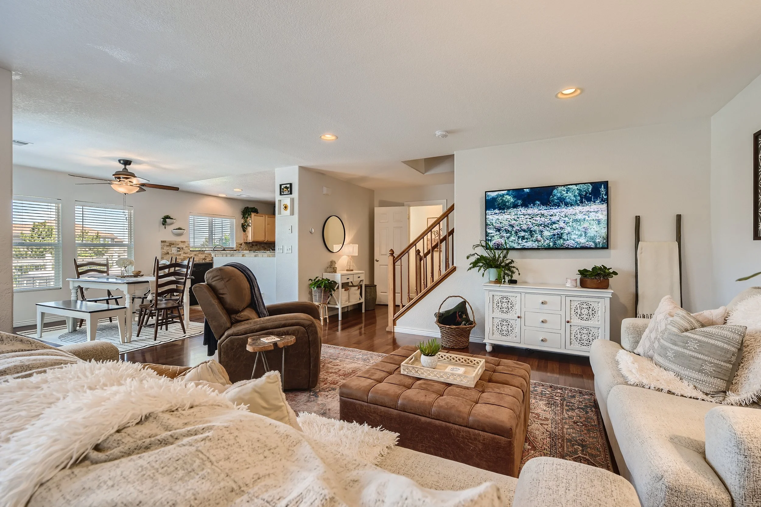 30bcc0778c18-07_Living_Room.jpg