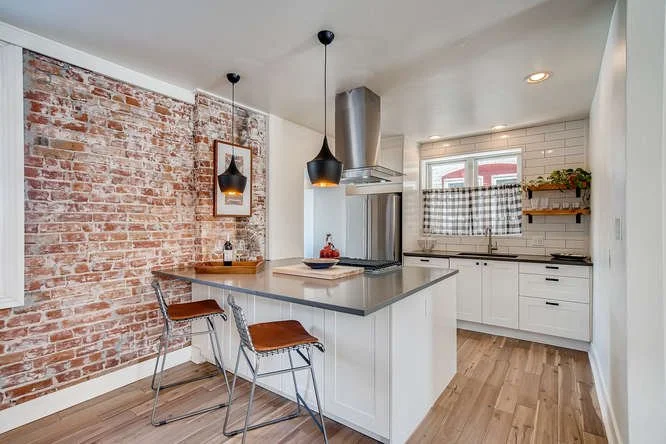 Exposed Brick Highlands.jpg