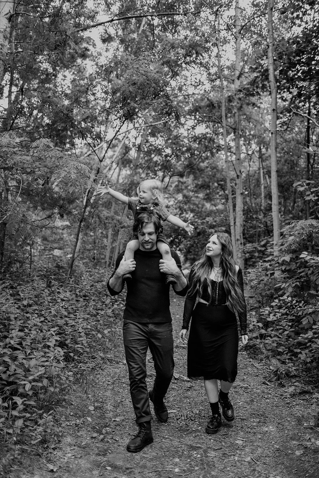 Family Summer 24 -4092.jpg