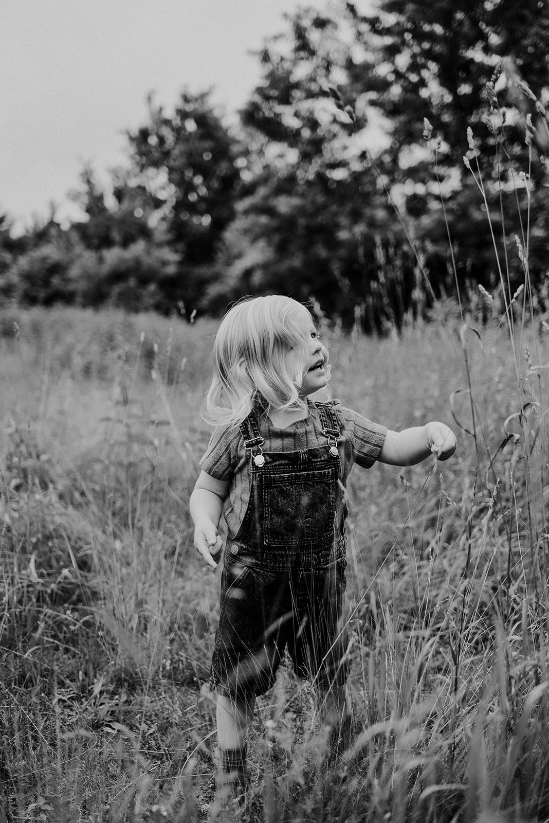 Family Summer 24 -2484-2.jpg