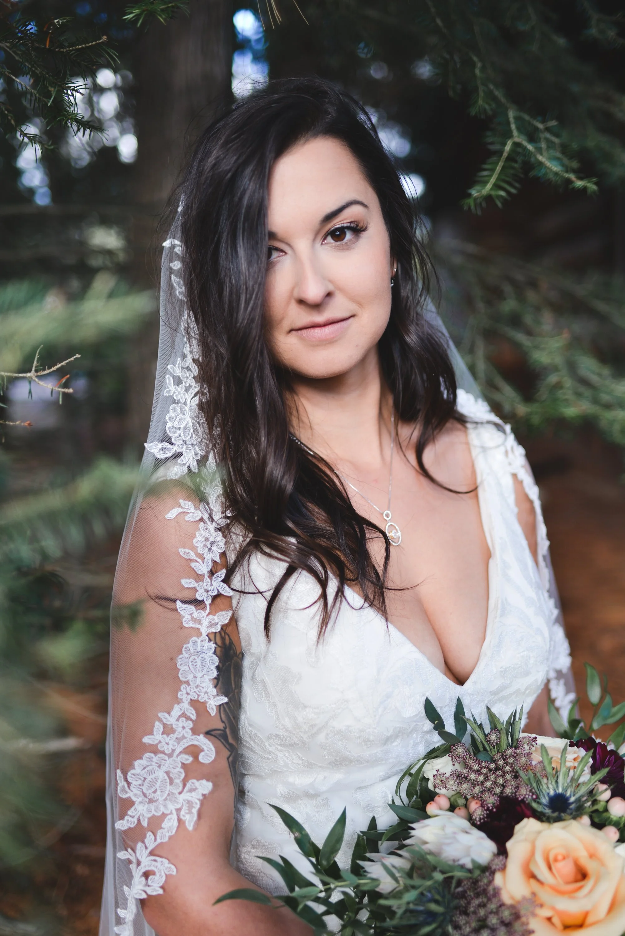 Bridal portrait of a bride at Niagara on the lake