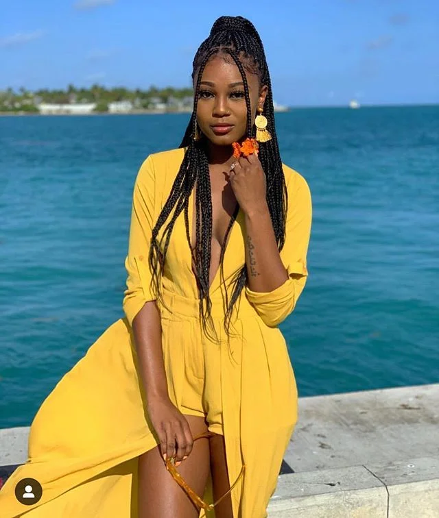 ☀️Box Braidz &amp; Sunrayz! #atlantabraider #atlbraider #atlantahairstylist #atlantastylist #atlhair #atlantamodels #atlantabarbers #atlbraids #atlhairstylist #kneelengthbraids #braidsatlanta #braidsgang #boxbraids #businesswoman #businessowner
#croc