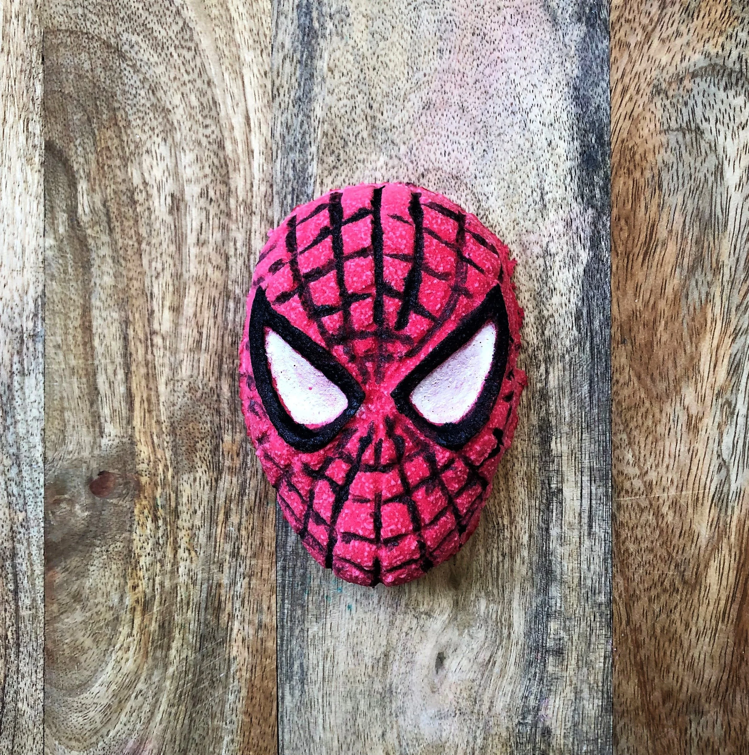 Spiderman Bomb - SPIDERMAN INSIDE!!!