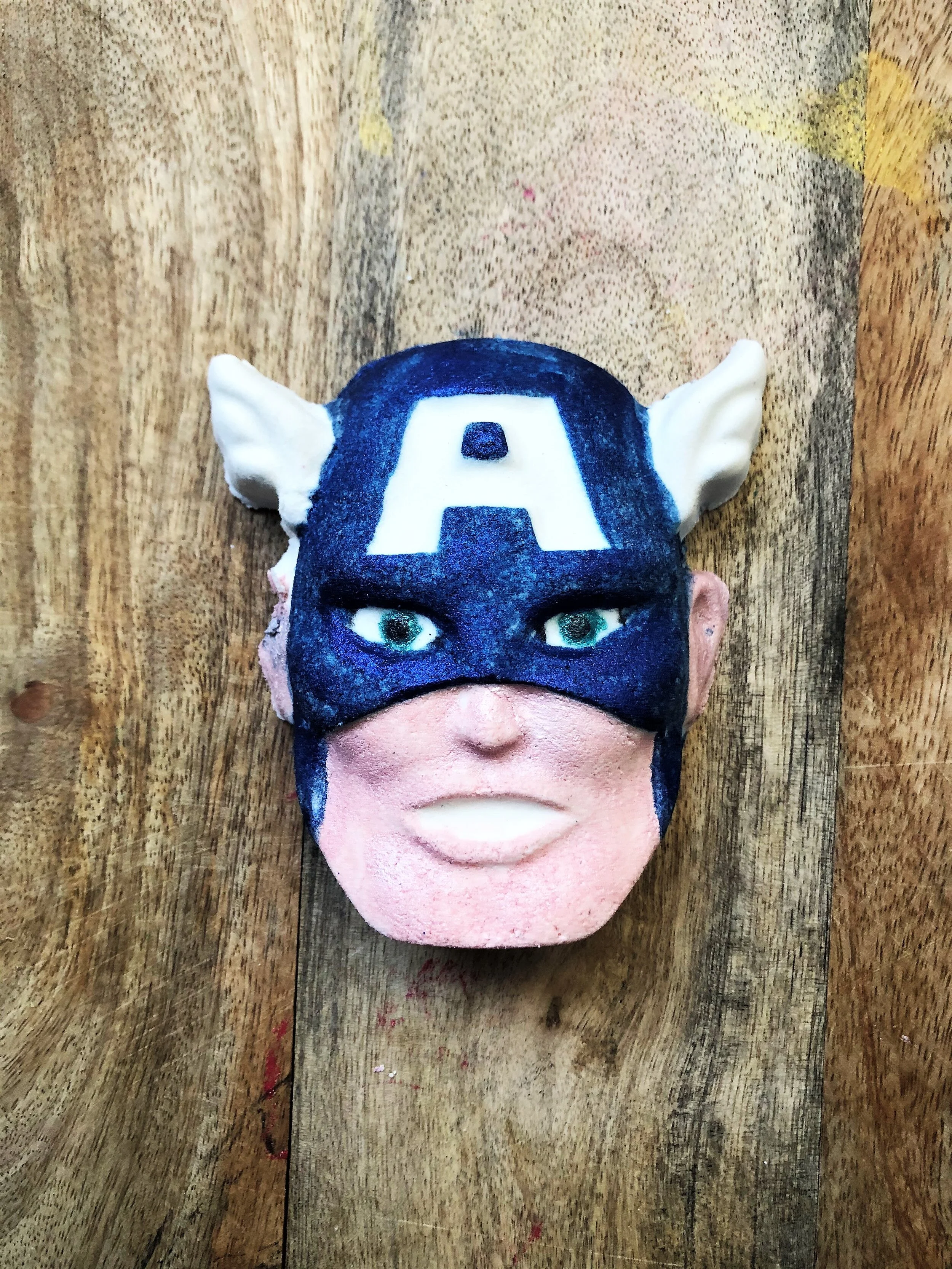 Captain America - SURPRISE TOY INSIDE!!!