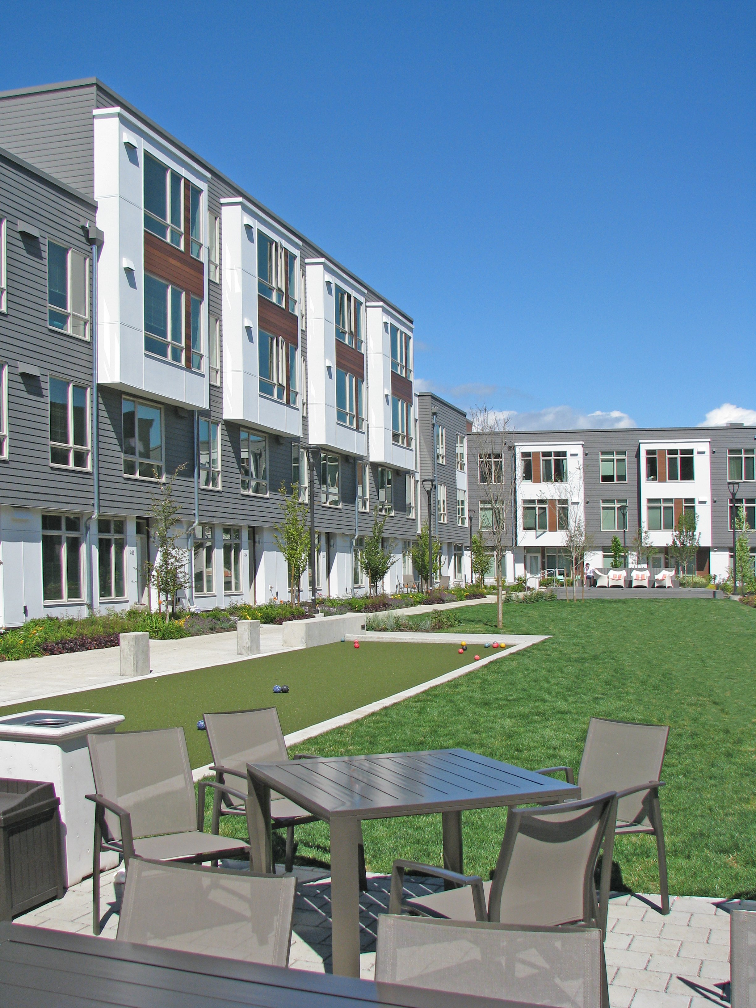 CityLine Lawn 3.jpg