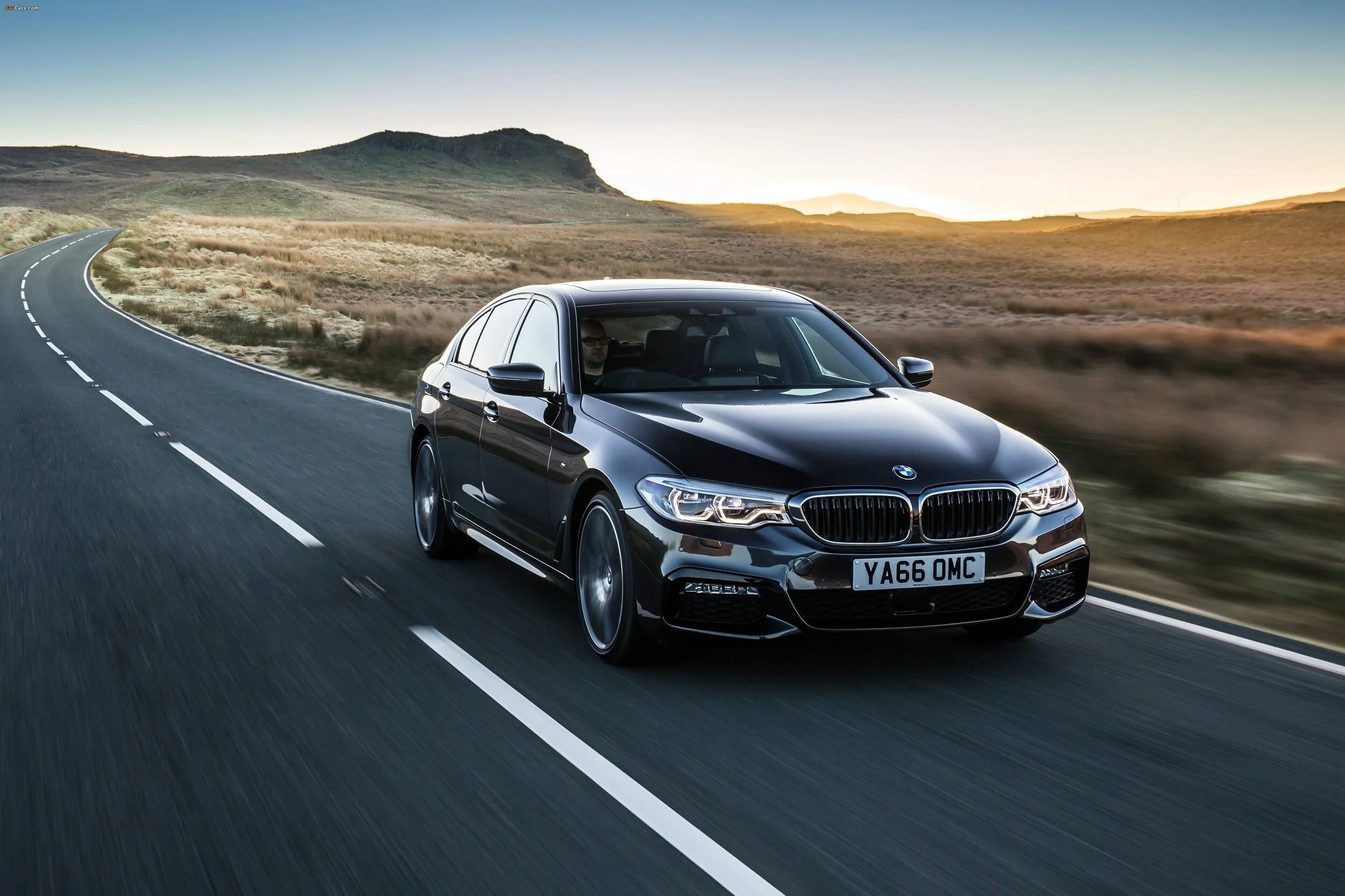 G30+530i.jpg