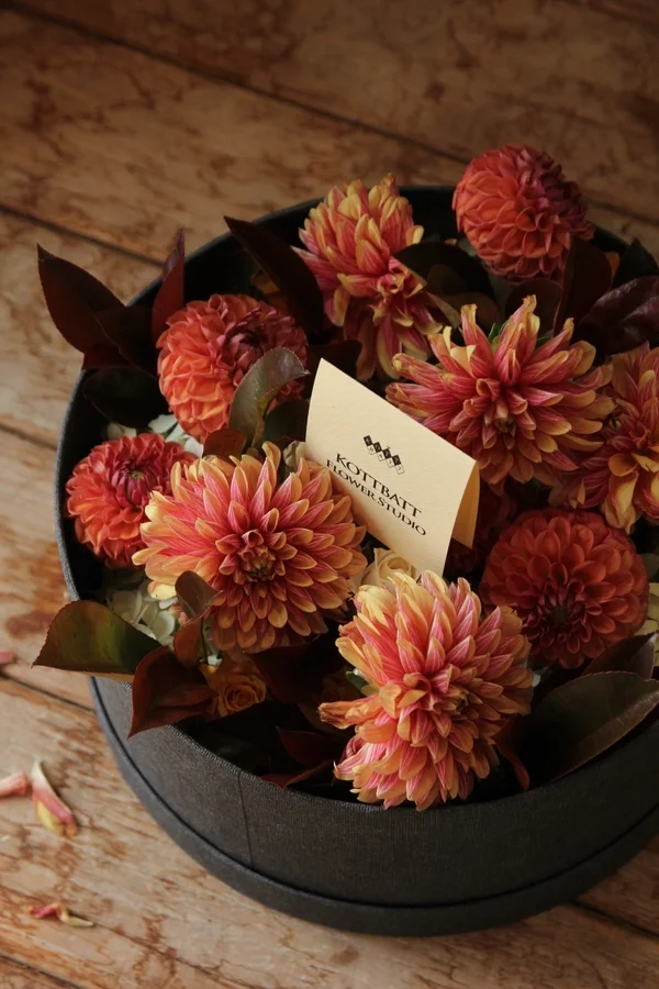 Professional Florist Course 1_06 Flower Box