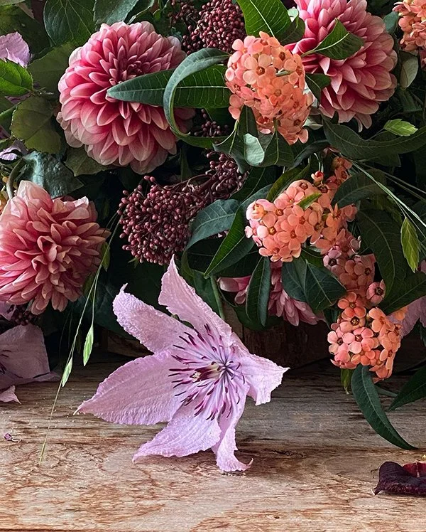 Essential 9_9 Floral Foam Design 3 : Flower Basket