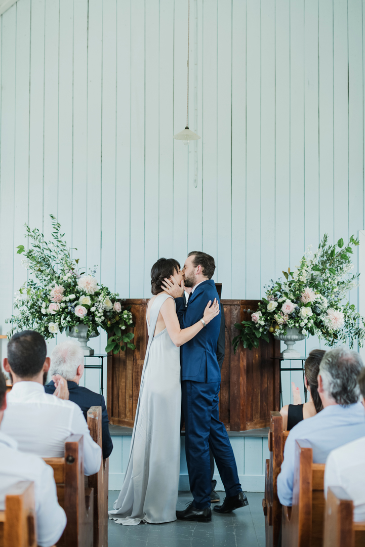 042-matakana-wedding-new-zealand.jpg