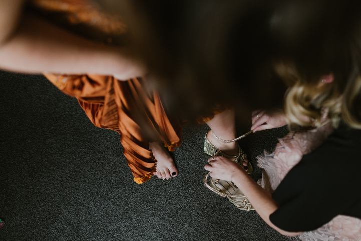 024-bride-groom-getting-ready-melissa-mills-photography.jpg