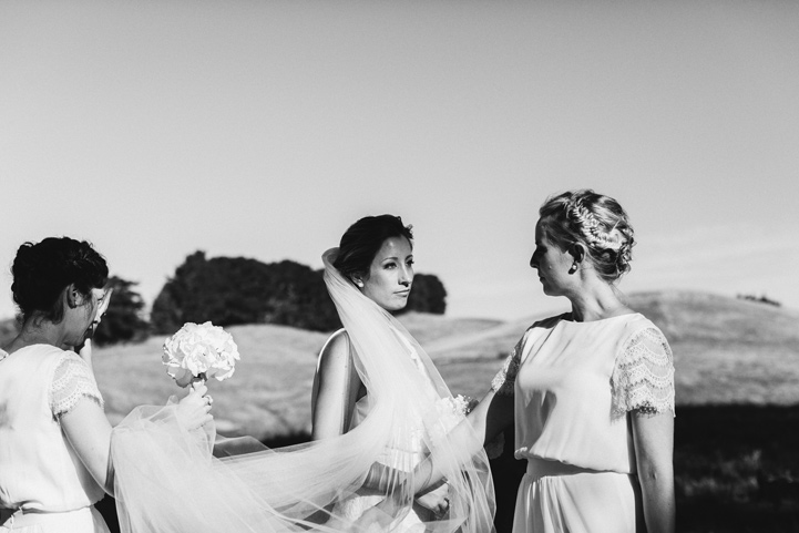 052-melissa_mills_photography_farm_wedding_new_zealand.jpg