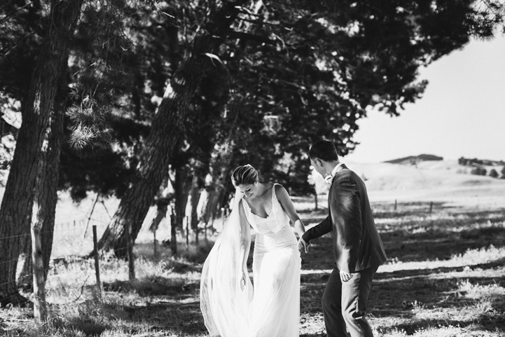 054-melissa_mills_photography_farm_wedding_new_zealand.jpg