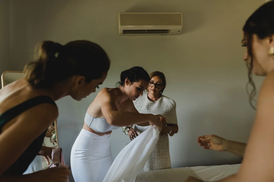 015-howard-smith-wharves-brisbane-wedding.jpg