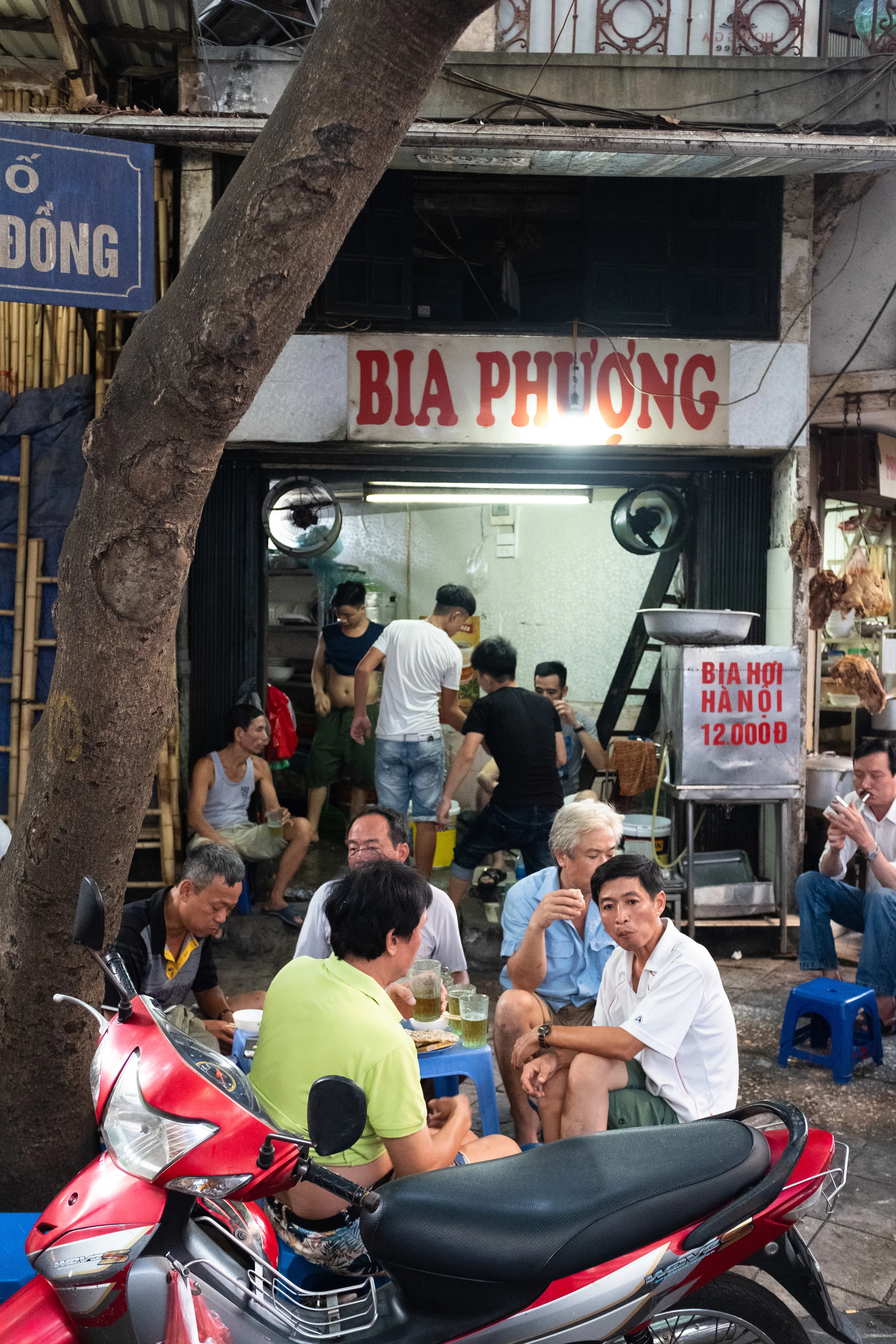 Bia Hoi - Hanoi