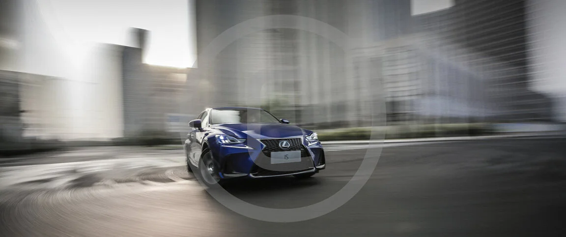 Lexus_51B5103-1152-72dpi.jpg