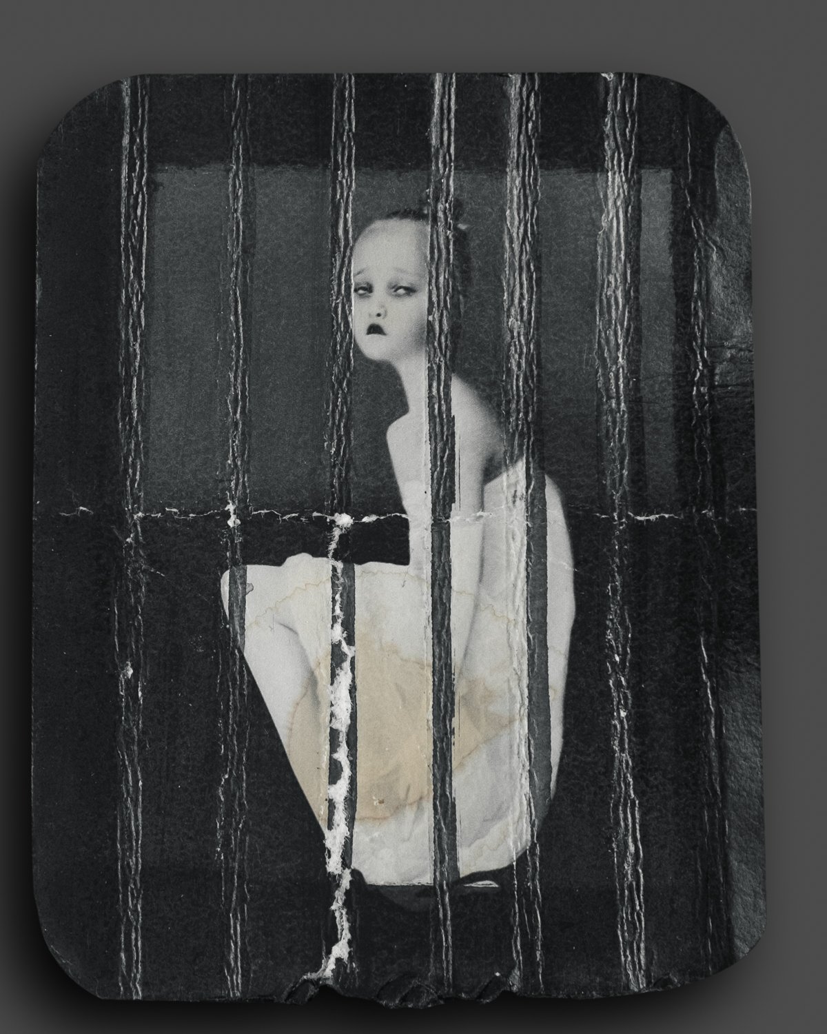 Kaatje Project - Broken Children - Corina Bouweriks - Art and Photography - Contemporary - 1125 - WEB.jpg