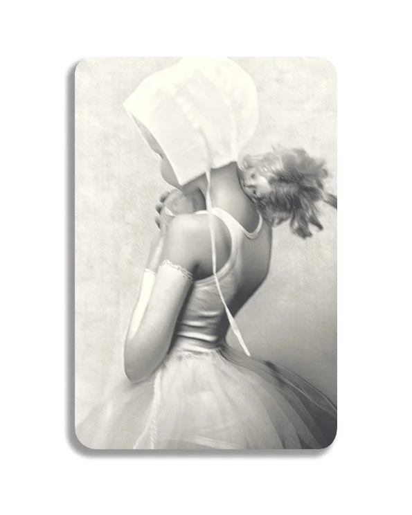 0015 - PHOTOCARD - CORINA BOUWERIKS - ARTPRINT - child and doll - WEBkopie.jpg