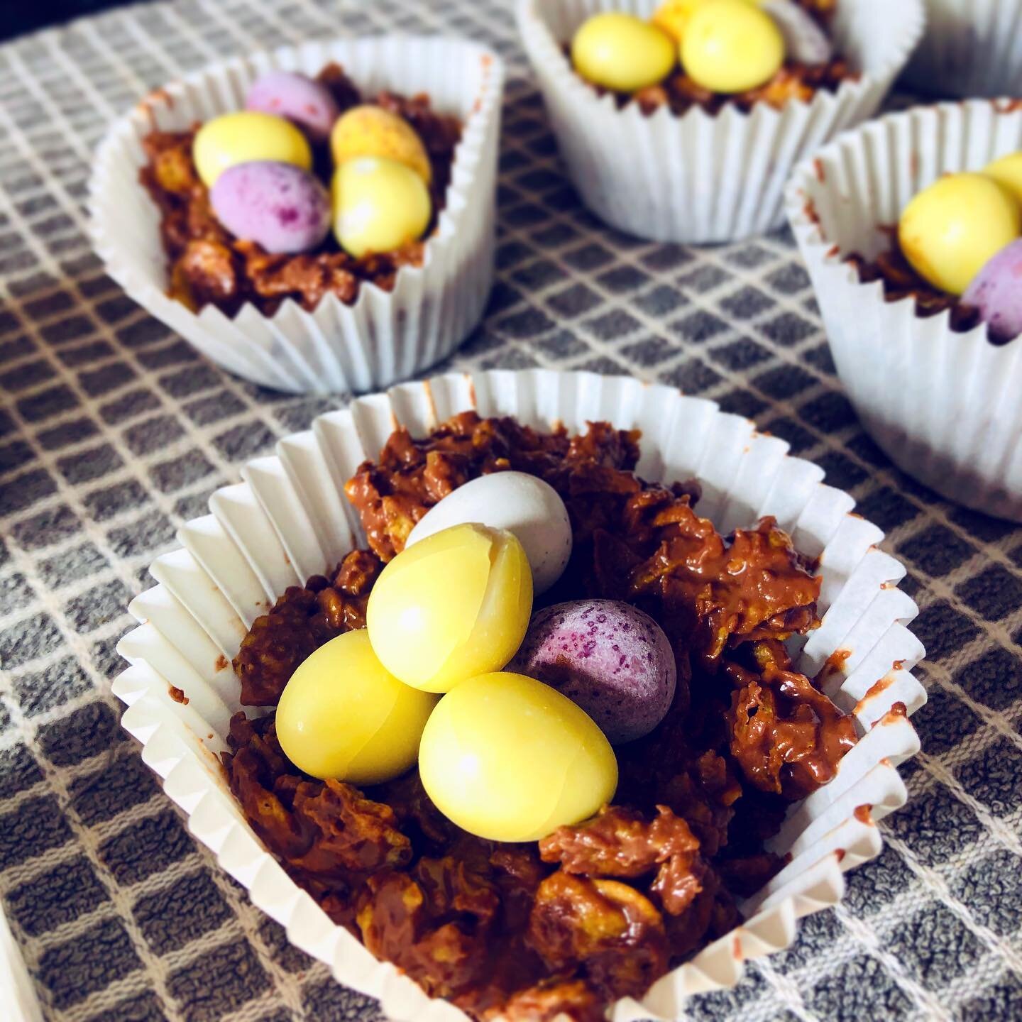 As Easter is just around the corner why not use your time in isolation to get some baking done! 🐣 
225g/8oz plain chocolate, broken into pieces
2 tbsp golden syrup
50g/2oz butter
75g/2&frac34;oz cornflakes
36 mini chocolate eggs

1)Melt the chocolat
