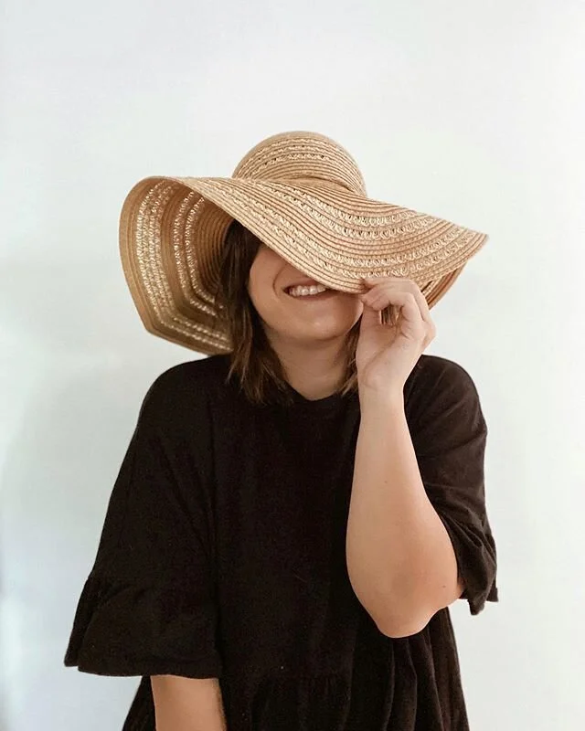 My mind&rsquo;s in Italy - with a nice glass of wine in hand, and a fresh plate of burrata infront of me.
My body&rsquo;s on the sofa - wearing a T-shirt too small for me, drinking Gaviscon like it&rsquo;s water and eating yet another bowl of Weetabix...