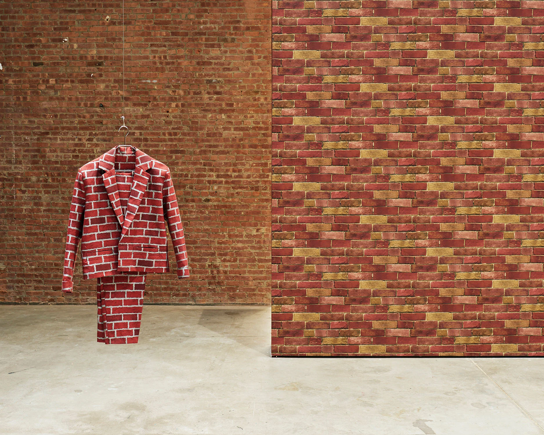15_09_18_Anthea_Hamilton_0146.jpg