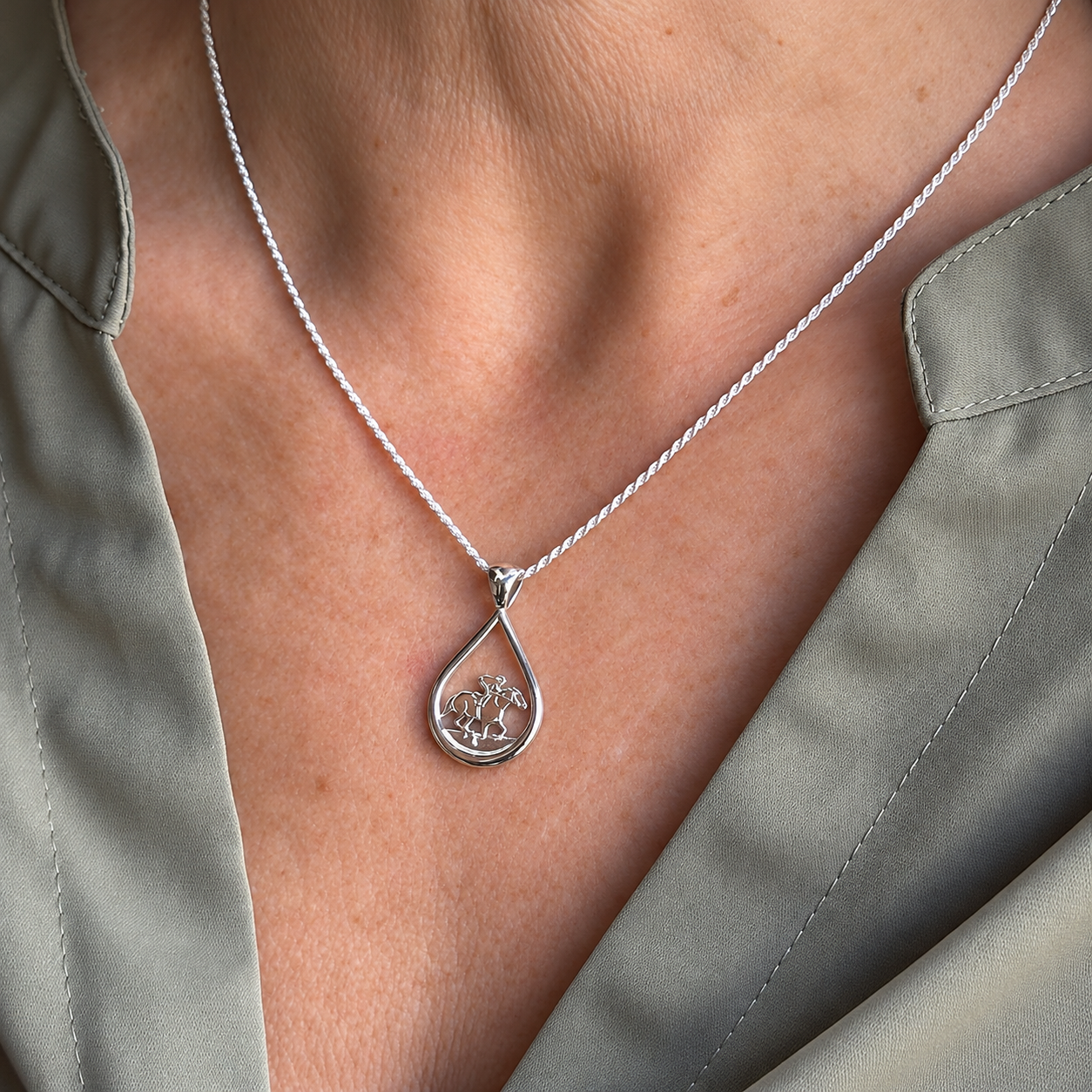 Silver Teardrop Jockey Racer Pendant.png