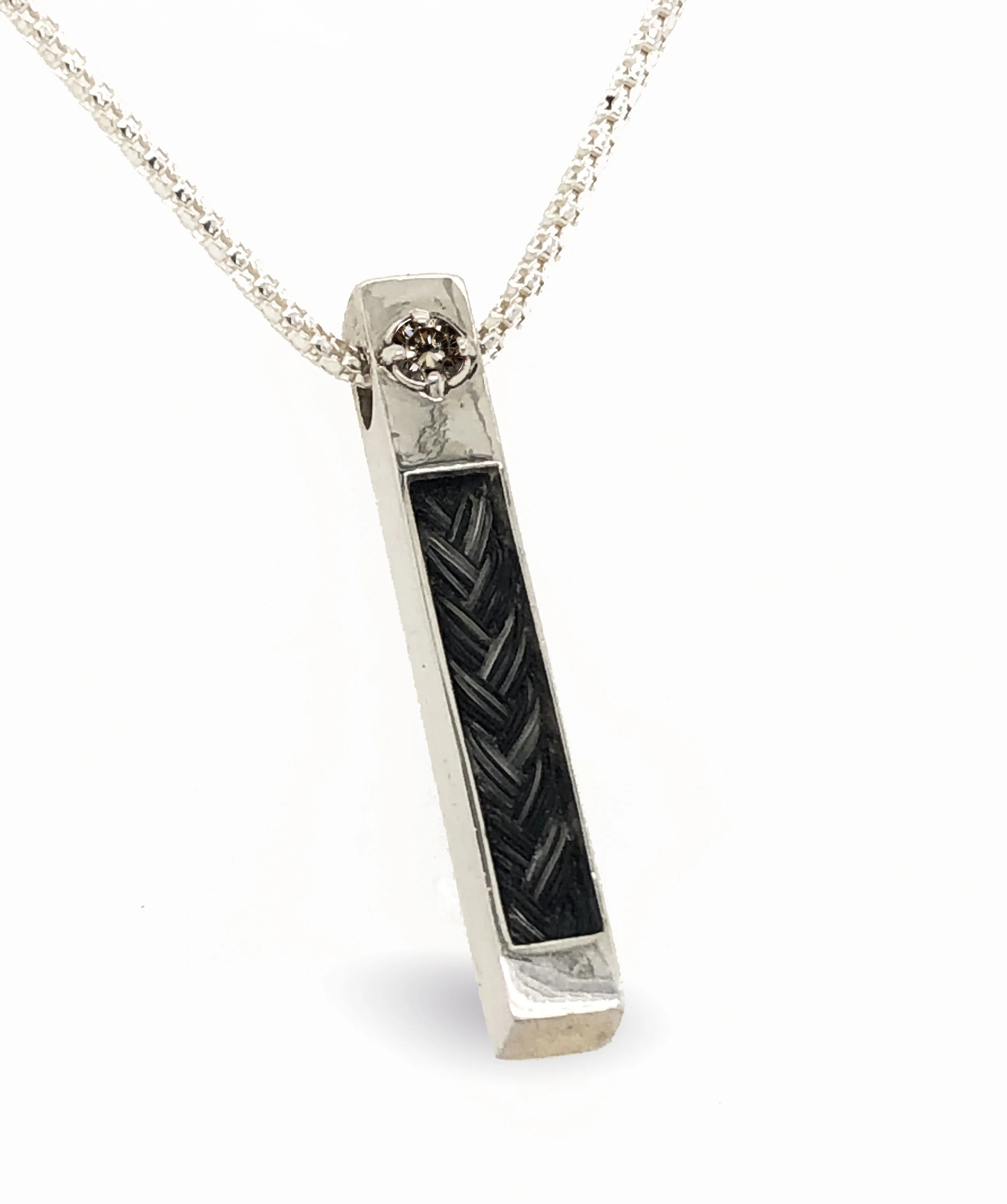 Vertical Horse Hair Pendant With Stone Setting