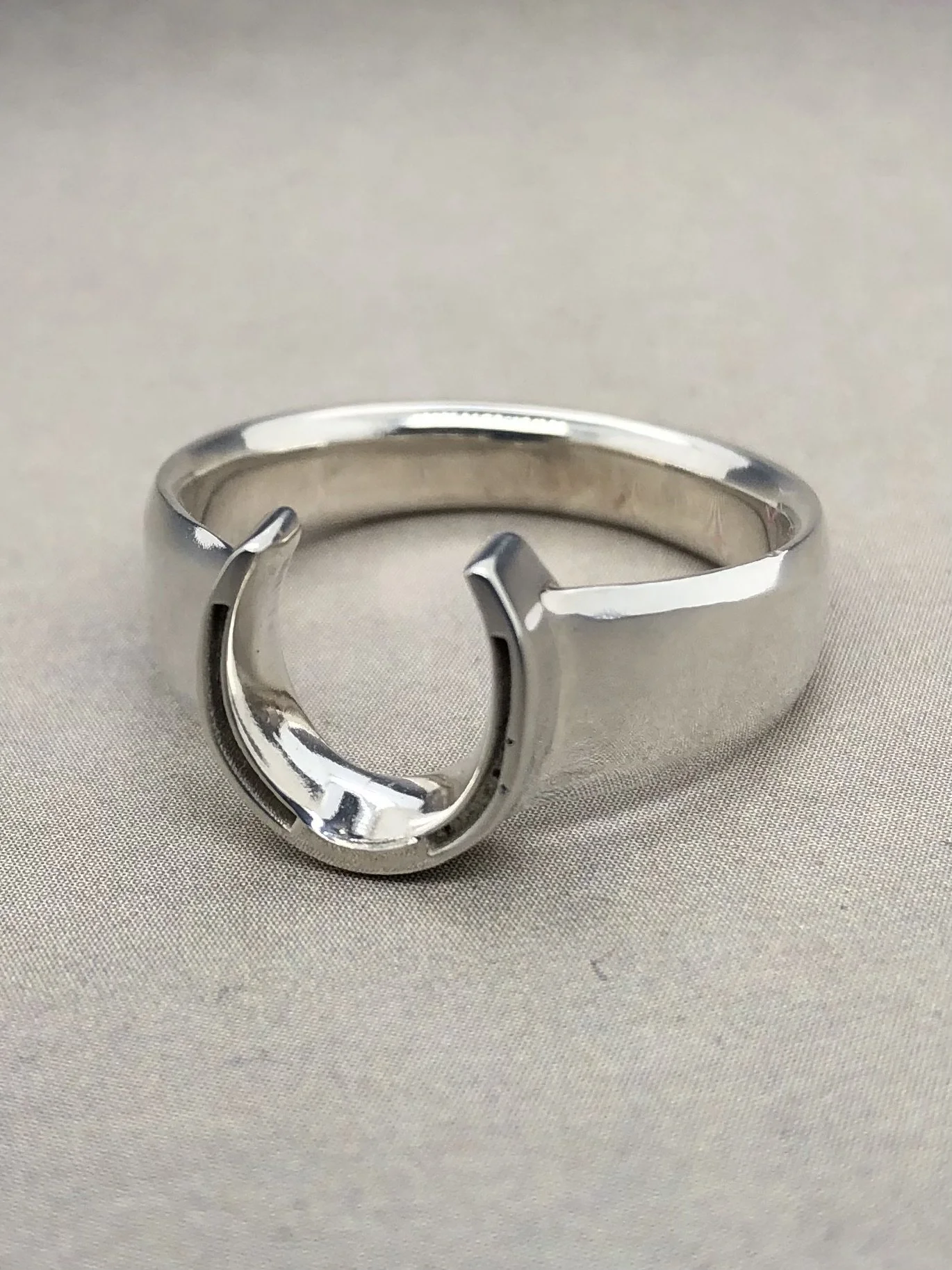 SS extra wide rim shoe ring.jpeg