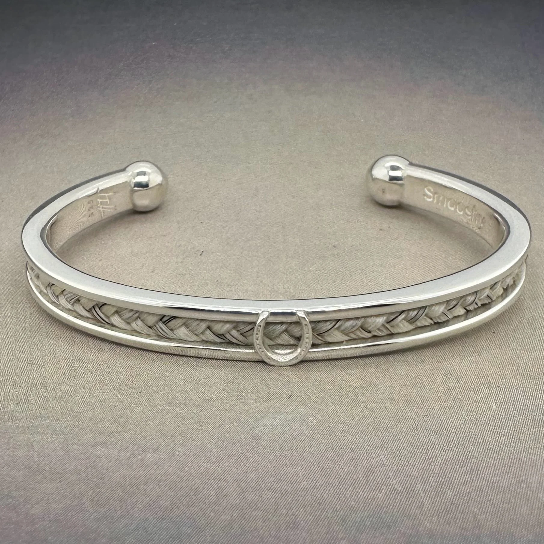 Cuff w small rim shoe.jpg