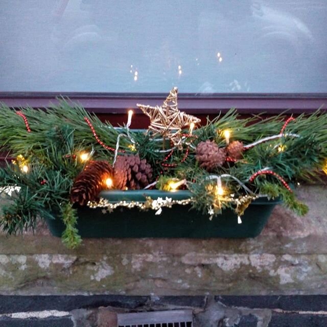 A home away from home for our guests staying over Christmas. Cozy and warm with some festive cheer! #tweedvalleylets #airbnbscotland #airbnb #innerleithen #visittweedvalley #visitscotland #visitscottishborders