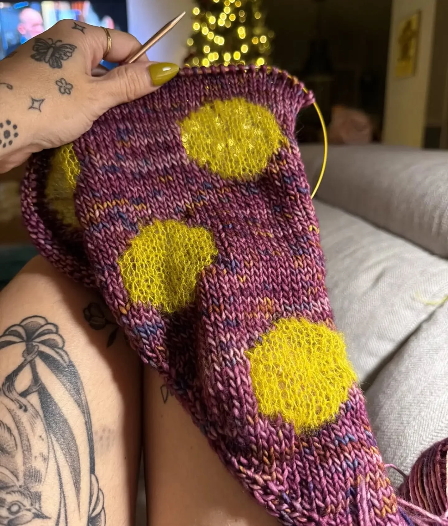 The @sierranevadayarncrawl is just a couple of weeks away! 

What are you working on to wear during the crawl? Comment your favorite patterns - we can't wait to see you in your latest fiber project!