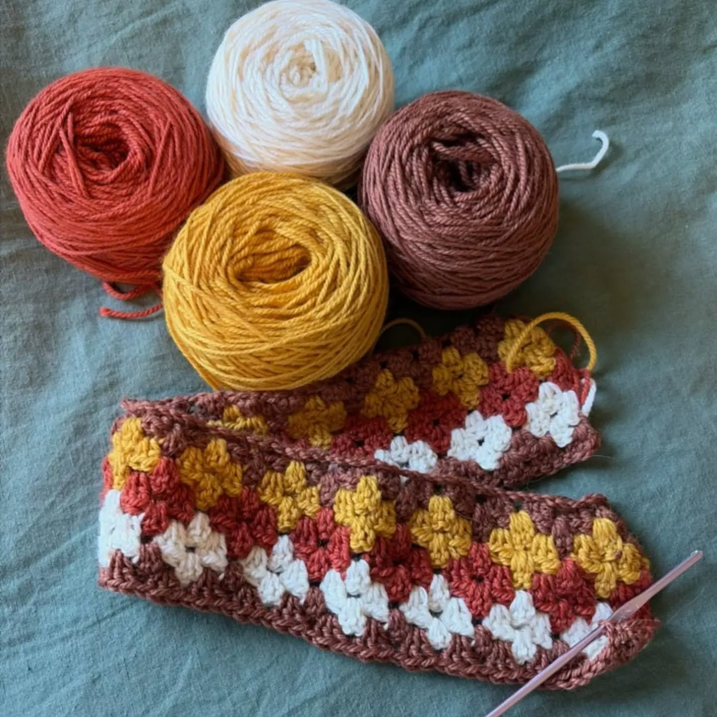 Yay, ten days out. 

We're so excited to see what you've been working on and love getting snippets of your work in progress. 

What will you wear to the crawl?